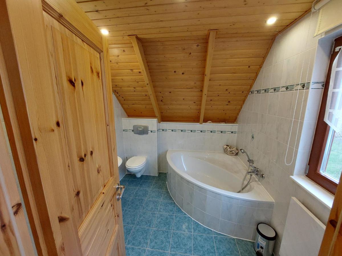 Ferienwohnung Zur Saaleaue Wettin Luaran gambar